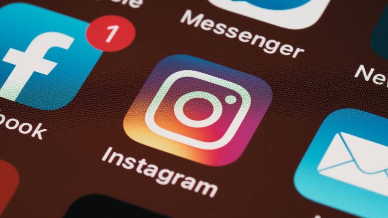 how to delete Instagram account